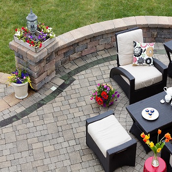 Hardscaping patio with seating area